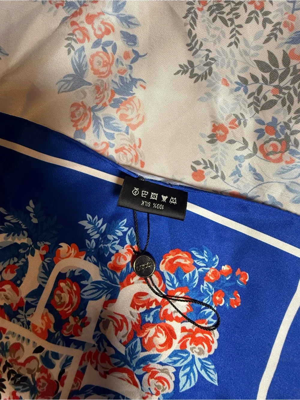 Designer multicolor Blue Cream Floral Silk Scarf with Blue Trim 34x34 new